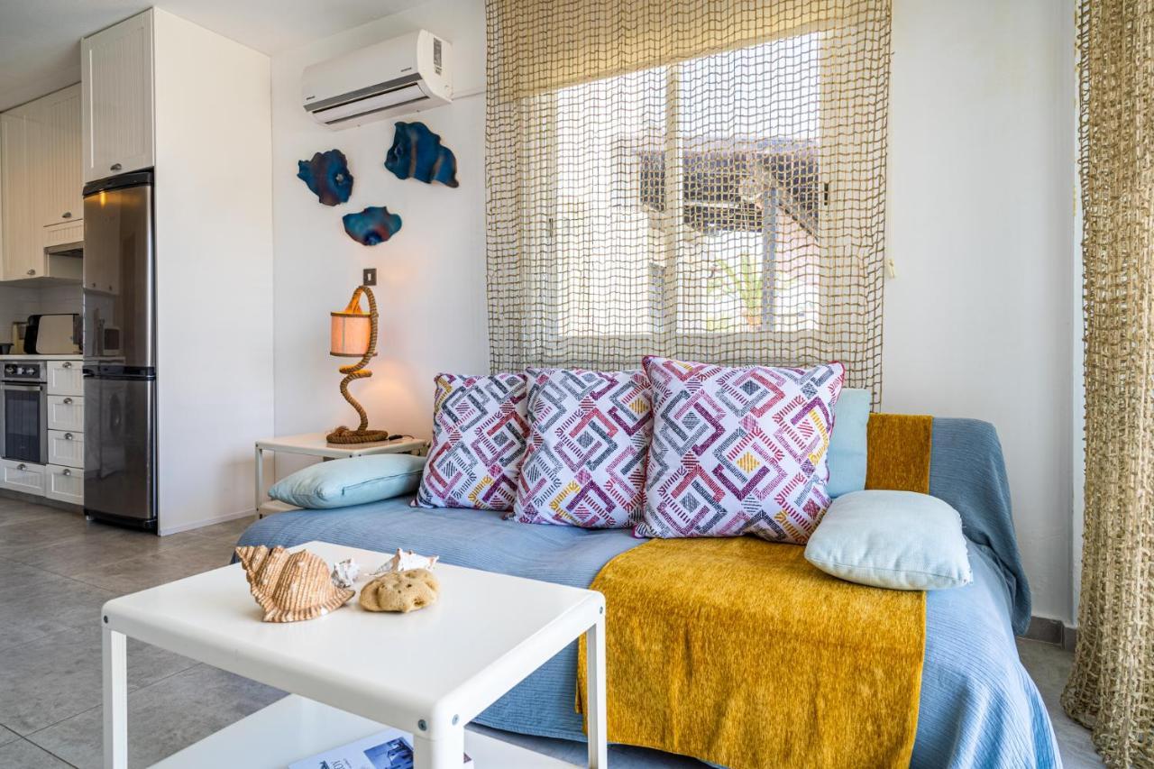 Seawaves 1- Bedroom Apartment Near Meneou Beach Lárnaca Exterior foto